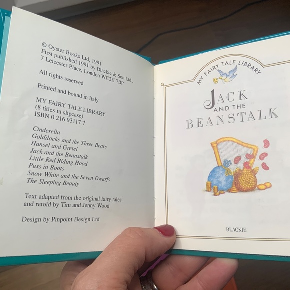 “My Fairy Tale Library” Eight Little Books in Slipcase - Picture 9 of 16